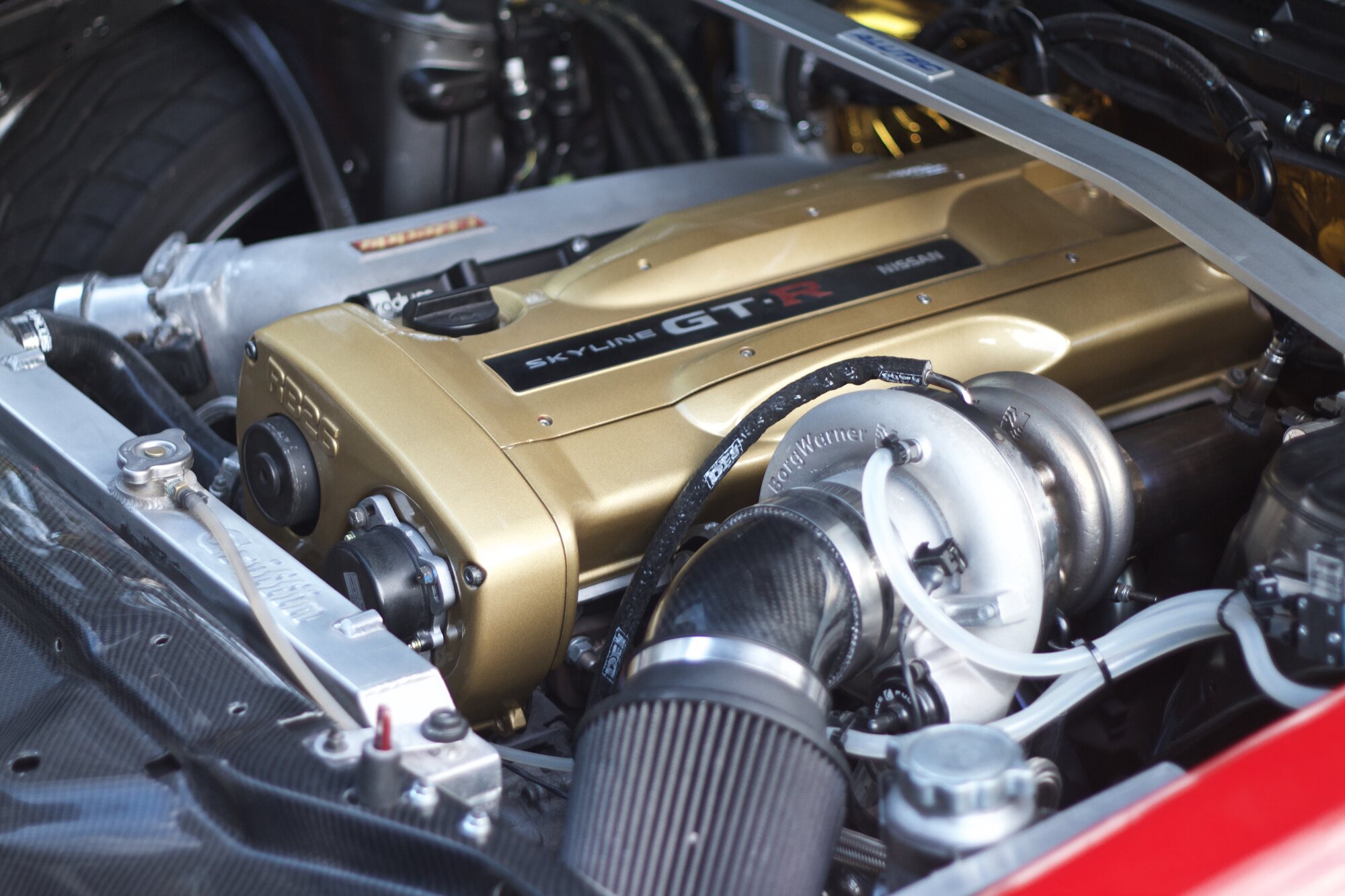 RB26 — gold cam covers